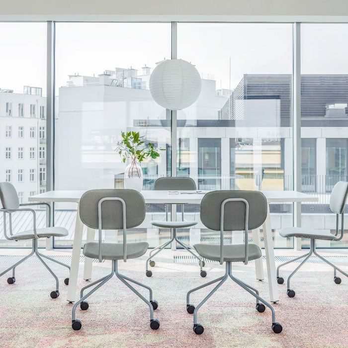 FORMA конферентна маса от ChairPro