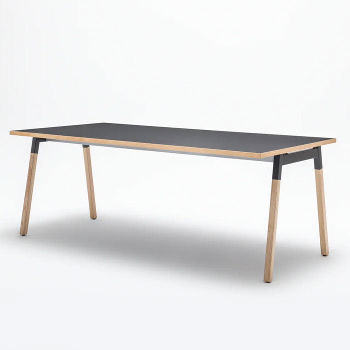 GROVE конферентна маса от ChairPro