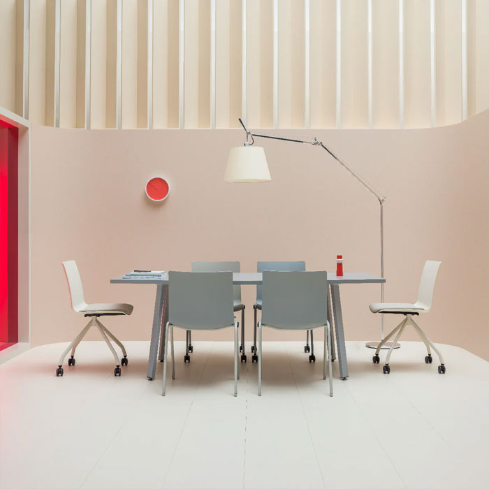 FORMA конферентна маса от ChairPro