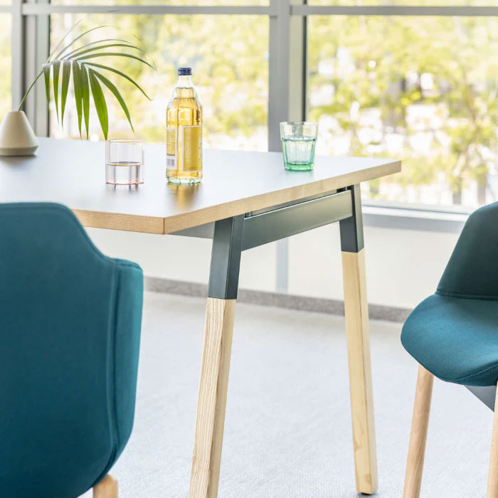 GROVE конферентна маса от ChairPro