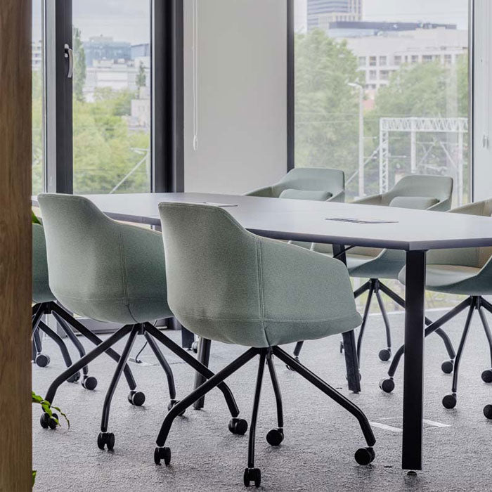 FORMA конферентна маса от ChairPro