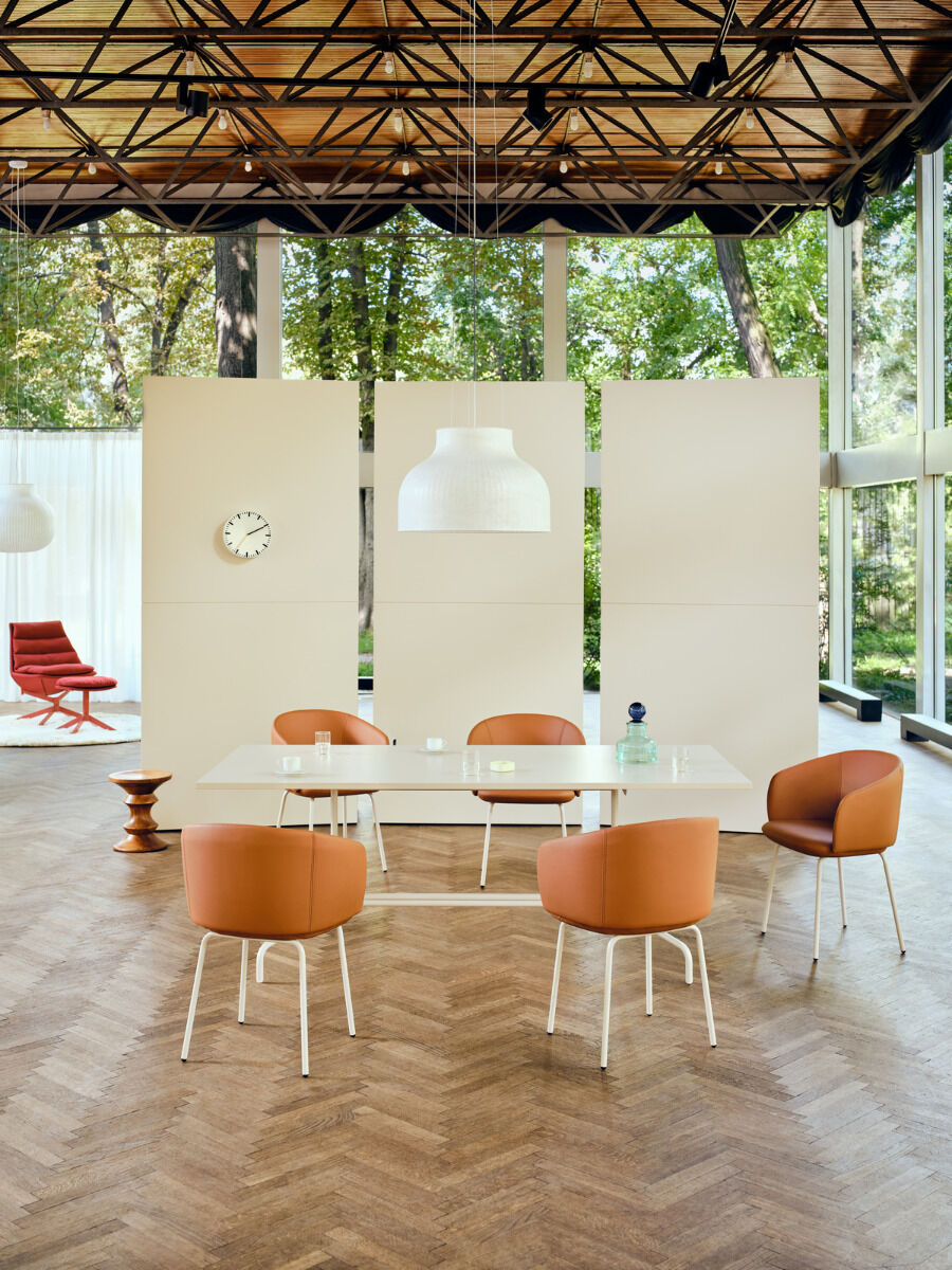 Посетителски стол Grace с 4 крака