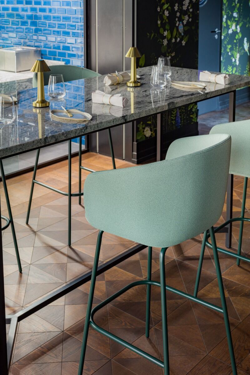 Бар стол Grace, височина седалка 63 см.