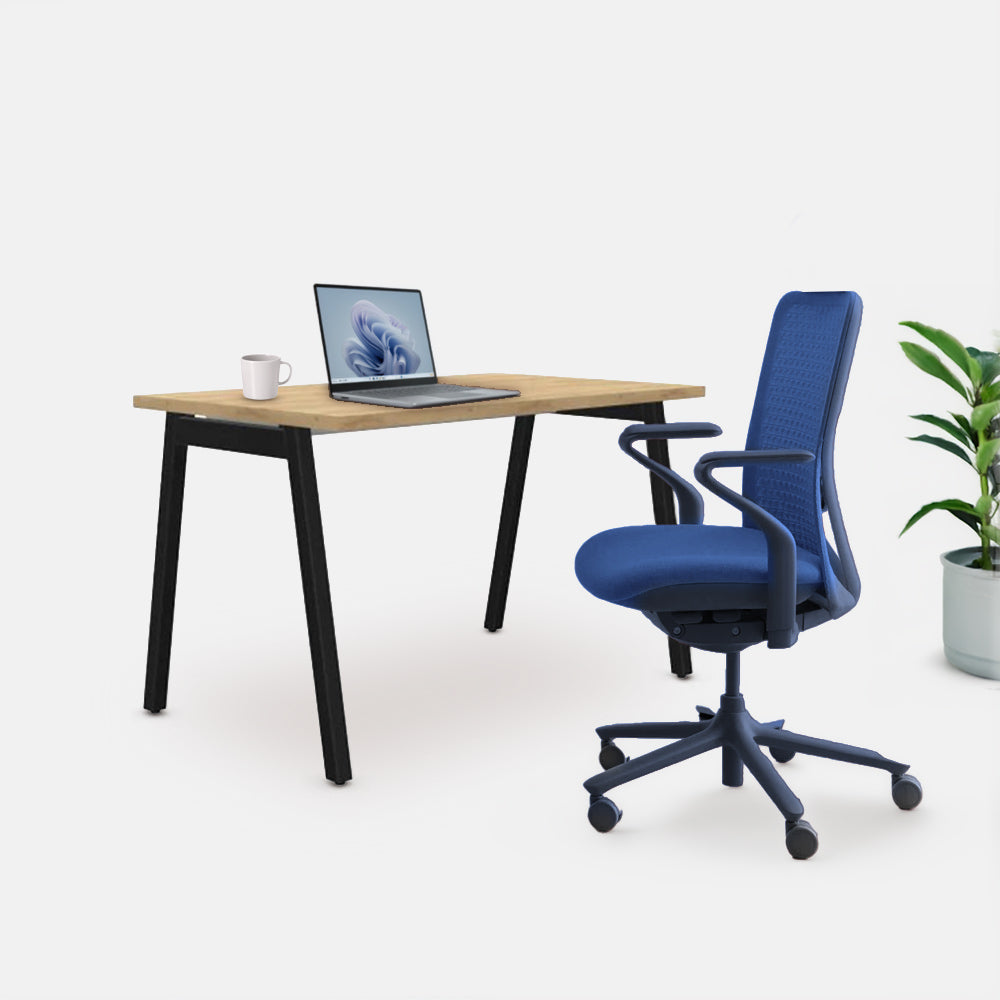 Ергономичен стол Sereni (Цвят): Кобалт | Цвят на облегалка: Без STUDIO бюро от ChairPro (Цвят): Натурален дъб + Черно