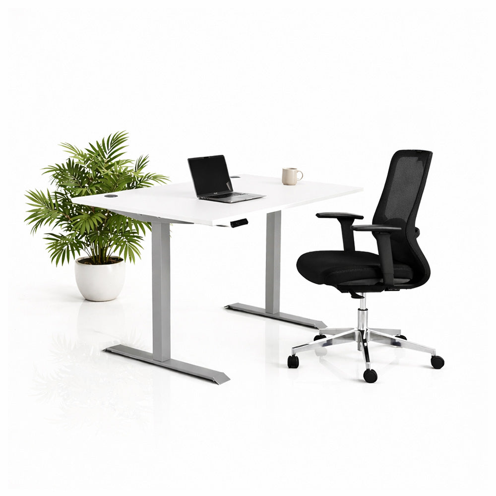 Ергономичен стол ChairPro Nexus Edition (Цвят): Черен | Височинно регулируемо бюро Ergo Desk Pro (Цвят на основата): Сив | Цвят на плота: Бял шагрен