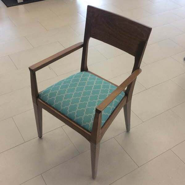 Стол Thalia с подлакътници /мостра/ - ChairPro