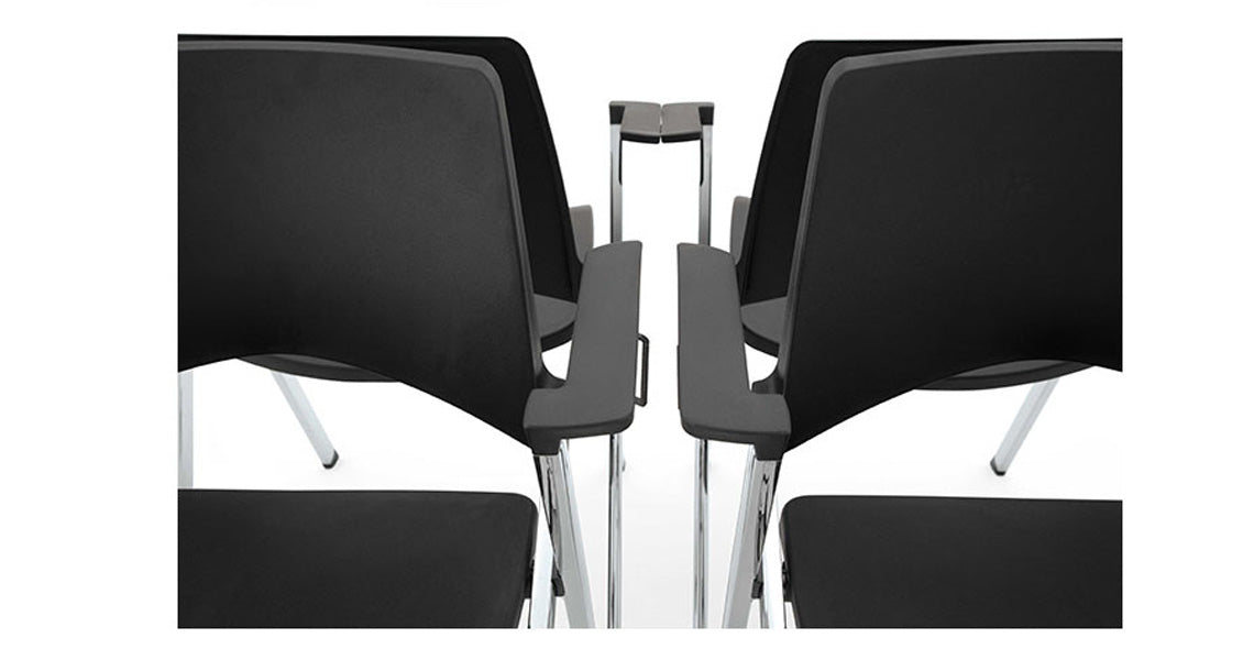 ПОСЕТИТЕЛСКИ СТОЛ KEY-OK 0151 L