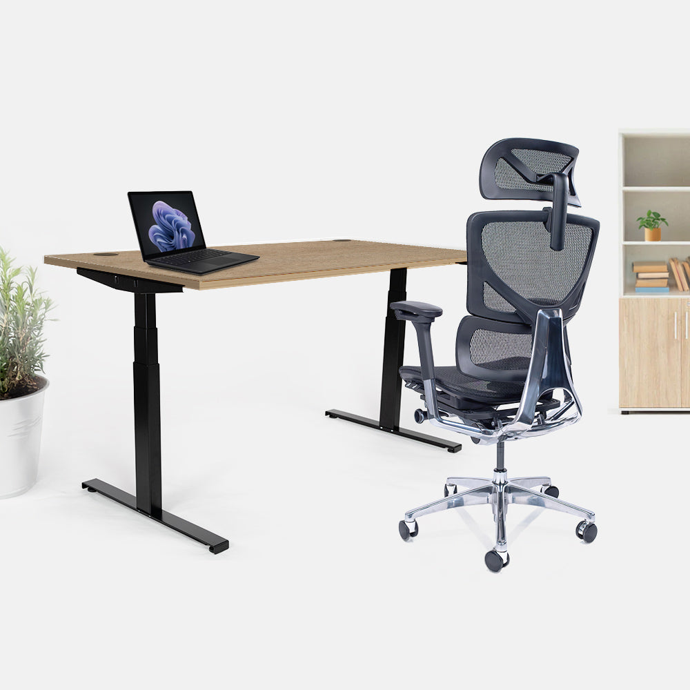 Ергономичен стол Ergo Pro Ultra (Цвят): Черен | Височинно регулируемо бюро Ergo Desk Ultra (Цвят на основата): Черен | Цвят на плота: Дъб Небраска натур