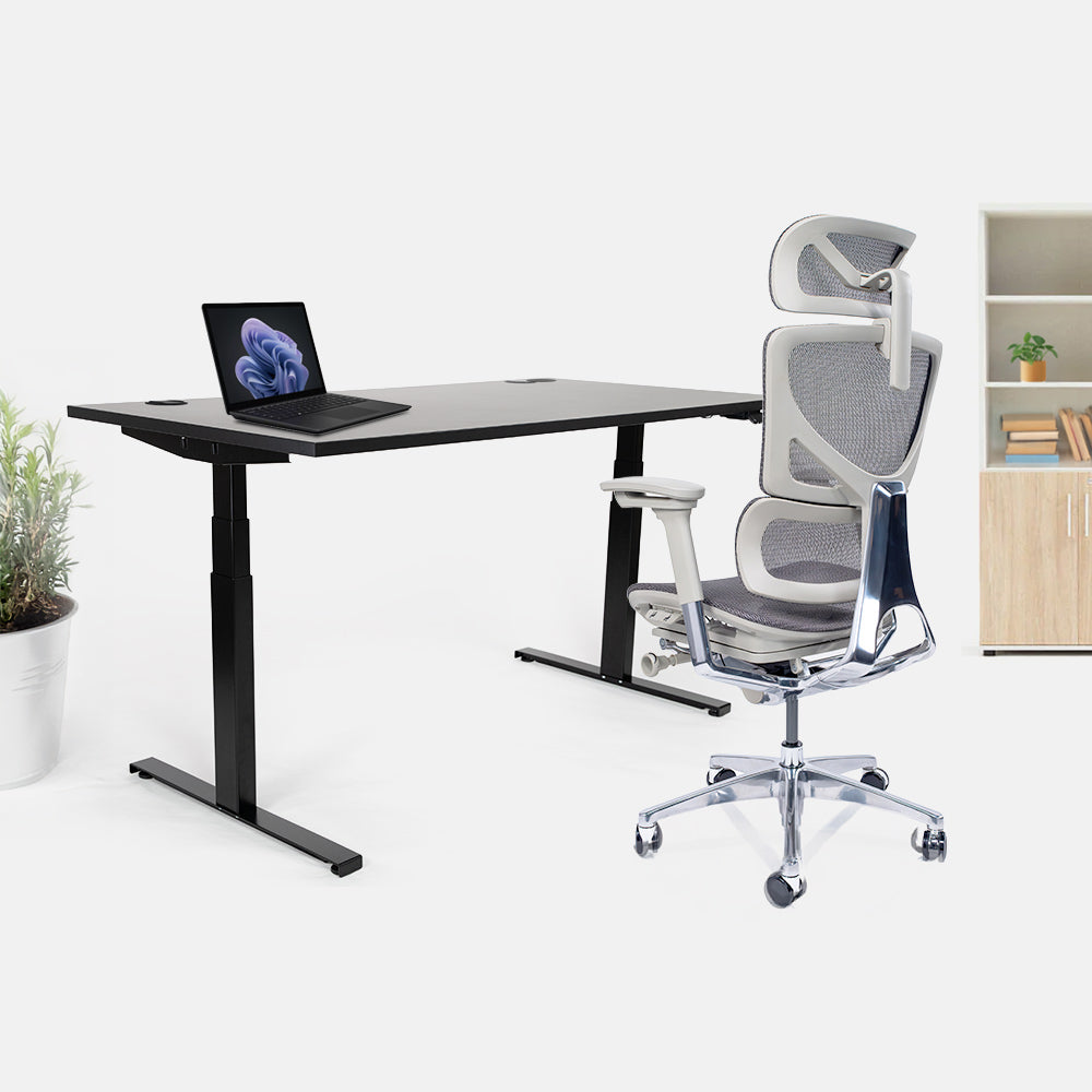 Ергономичен стол Ergo Pro Ultra (Цвят): Сив | Височинно регулируемо бюро Ergo Desk Ultra (Цвят на основата): Черен | Цвят на плота: Черен